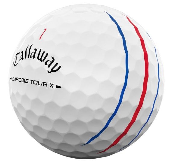 Weißer Golfball mit Callaway-Logo, genarbter Dimple-Oberfläche, Aufschrift „Chrome Tour X“ in Schwarz. Drei vertikale Streifen blau-rot-blau als Triple Track Ausrichthilfe. Zahl 1 in Rot.